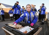 Fasnet Hirrlingen 2018; Alte Tradition, Eiersammeln am Fasnetsdienstag