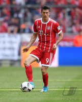 Fussball 1. Bundesliga Saison 16/17: FC Bayern Muenchen - SC Freiburg