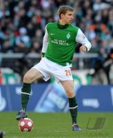 FUSSBALL, 1. BUNDESLIGA, 25. Spieltag: Bremen, MERTESACKER Einzelaktion