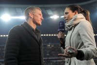 FUSSBALL INTERNATIONAL  CHL Viertelfinale 11/12: Bastian Schweinsteiger (li, FC Bayern Muenchen) im Interview mit Esther Sedlaczek