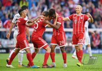 Fussball 1. Bundesliga Saison 17/18: FC Bayern Muenchen - SC Freiburg