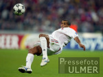 FUSSBALL CHL   FCB  - AC Mailand   Fallrueckzieher Rivaldo (FCB)