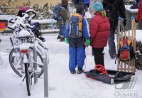 Schmuckbild; Wetterbild; Schnee, Schlitten