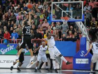 Basketball  1. Bundesliga  10/11  Walter Tigers Tuebingen - Mitteldeutschen Basketball Club