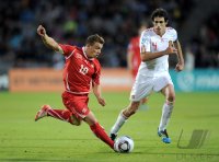 Fussball U21-EURO 2011 FINALE:  Xherdan Shaqiri (li, Schweiz) gegen Javi Martinez (re, Spanien)