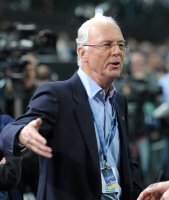 FUSSBALL CHL  Saison 10/11: Franz Beckenbauer