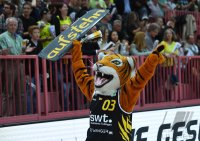 Basketball 2. Bundesliga  19/20: Tigers Tuebingen - FC Schalke 04 Basketball
