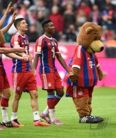 Fussball 1. Bundesliga Saison 14/15: JUBEL FC Bayern Muenchen