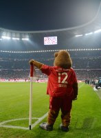 Fussball 1. Bundesliga Saison 12/13:  FC Bayern Maskottchen Berni