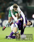 Fussball UCL, Bremen - Anderlecht, Zweikampf