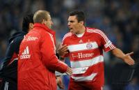 FUSSBALL 1. BUNDESLIGA: Bayern: KLINSMANN und LUCIO