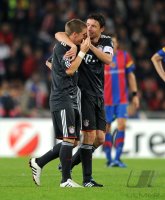 Fussball Champions League  Saison 2010/2011: JUBEL Bastian Schweinsteiger, Mark van Bommel (v. li., FC Bayern Muenchen)