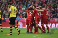 Fussball 1. Bundesliga Saison 15/16: FC Bayern Muenchen - Borussia Dortmund