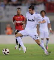 FUSSBALL International Primera Division 10/11:  Gonzalo  HIGUAIN  (Real Madrid)