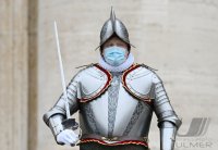 Rom; Papst Franziskus I. spricht den Urbi Et Orbi Segen