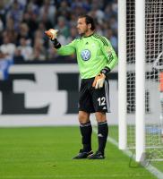 FUSSBALL, 1. BUNDESLIGA, 6. Spieltag, Wolfsburg: LENZ