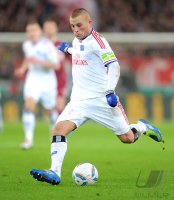 Fussball DFB Pokal 11/12 :  Toere Goekhan ( Hamburger SV )