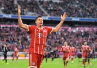 Fussball 1. Bundesliga Saison 17/18: FC Bayern Muenchen - 1. FSV Mainz 05