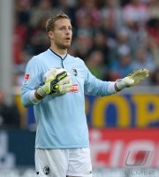 Fussball  1. Bundesliga  13/14: Torwart Oliver Baumann (SC Freiburg)