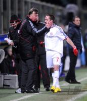 FUSSBALL  International CHL 09/10 :  Trainer Louis van Gaal mit Franck Ribery (FCB)
