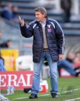 Fussball 3. Bundesliga : Trainer Klaus Augenthaler (Unterhaching)