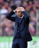 Fussball 1. Bundesliga Saison 14/15: Trainer Roberto Di Matteo (FC Schalke 04)
