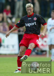 FUSSBALL Testspiel Nico Frommer  (Eintracht) am Ball