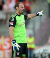 Fussball 1. Bundesliga :  Torwart Tom Starke (FC Bayern Muenchen)