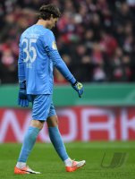 Fussball DFB Pokal 2. Runde 16/17: FC Bayern Muenchen - FC Augsburg