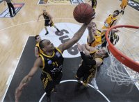 1. Basketball Bundesliga  01/11  Walter Tigers Tuebingen  - Alba Berlin