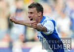 FUSSBALL 1. Bundesliga: Leverkusen - Schalke, Zweikampf