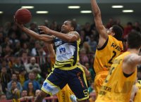 Basketball 1. Bundesliga 14/15 Hauptrunde:  Walter Tigers Tuebingen - Phoenix Hagen