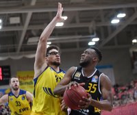Basketball 1. Bundesliga 17/18 Hauptrunde: Walter Tigers Tuebingen - EWE Baskets Oldenburg