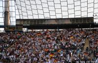 FUSSBALL WM 2010, Public Viewing im Olympiastadion MuenchenFUSSBALL WM 2010, VORRUNDE: Deutschland - Serbien