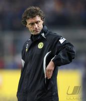 Fussball 1. Bundesliga: BVB, DOLL schaut auf die Uhr