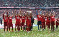 Fussball, 1. Bundesliga  Saison 14/15: JUBEL FC Bayern Muenchen