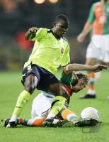 Fussball Champions League: Bremen - Barcelona, Zweikampf