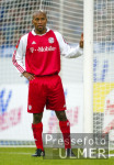 FUSSBALL 1. Bundesliga: Bayern, ROBERTO stehend