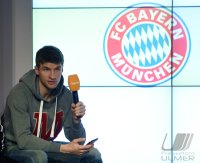 Offizielle Uebergabe der Gigaset ME Smartphones an den FC Bayern Muenchen