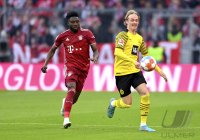 Fussball 1. Bundesliga Saison 21/22: FC Bayern Muenchen - Borussia Dortmund