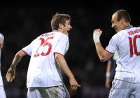 FUSSBALL  International CHL 09/10: Olympique lyon - FC Bayern  Muenchen