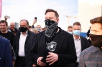 Tesla-Chef Elon Musk besucht Biopharma-Unternehmen Curevac