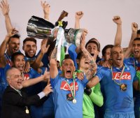 Fussball Supercoppa Italia Finale 2014 in Doha: JUBEL SSC Neapel