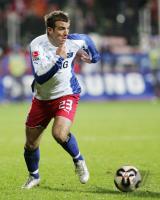 Fussball 1. Bundesliga: HSV, VAN DER VAART Einzelaktion am Ball