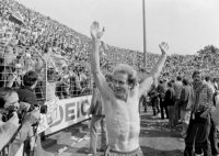 Fussball Gladbach-FC Bayern :  Rummenigge jubelt