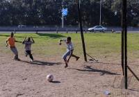 FUSSBALL WM 2010  Kinder spielen Fussball im Township