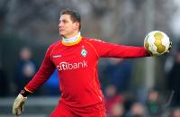 FUSSBALL 3. BUNDESLIGA: Bremen II, PELLATZ