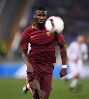 FUSSBALL EUROPA LEAGUE 16/17: AS Rom - Olympique Lyon