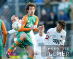 Fussball 1. Bundesliga: Gladbach - Bremen, Zweikampf