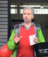 Oberbuergermeister Palmer nimmt die Radgarage am Tuebinger Hauptbahnhof in Betrieb